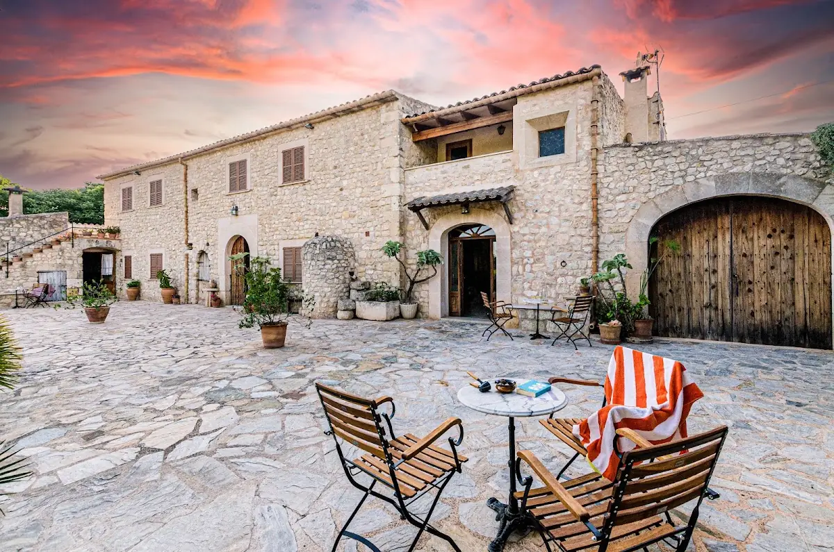 Courtyard seating at Hotel i Celler Can Font