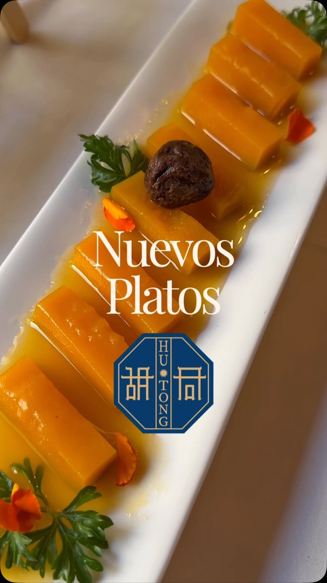 🥢Nueva temporada, nuevos sabores en Hutong.
Nuestra carta se renueva con nuevos platos que llegan dispuestos a sorprend