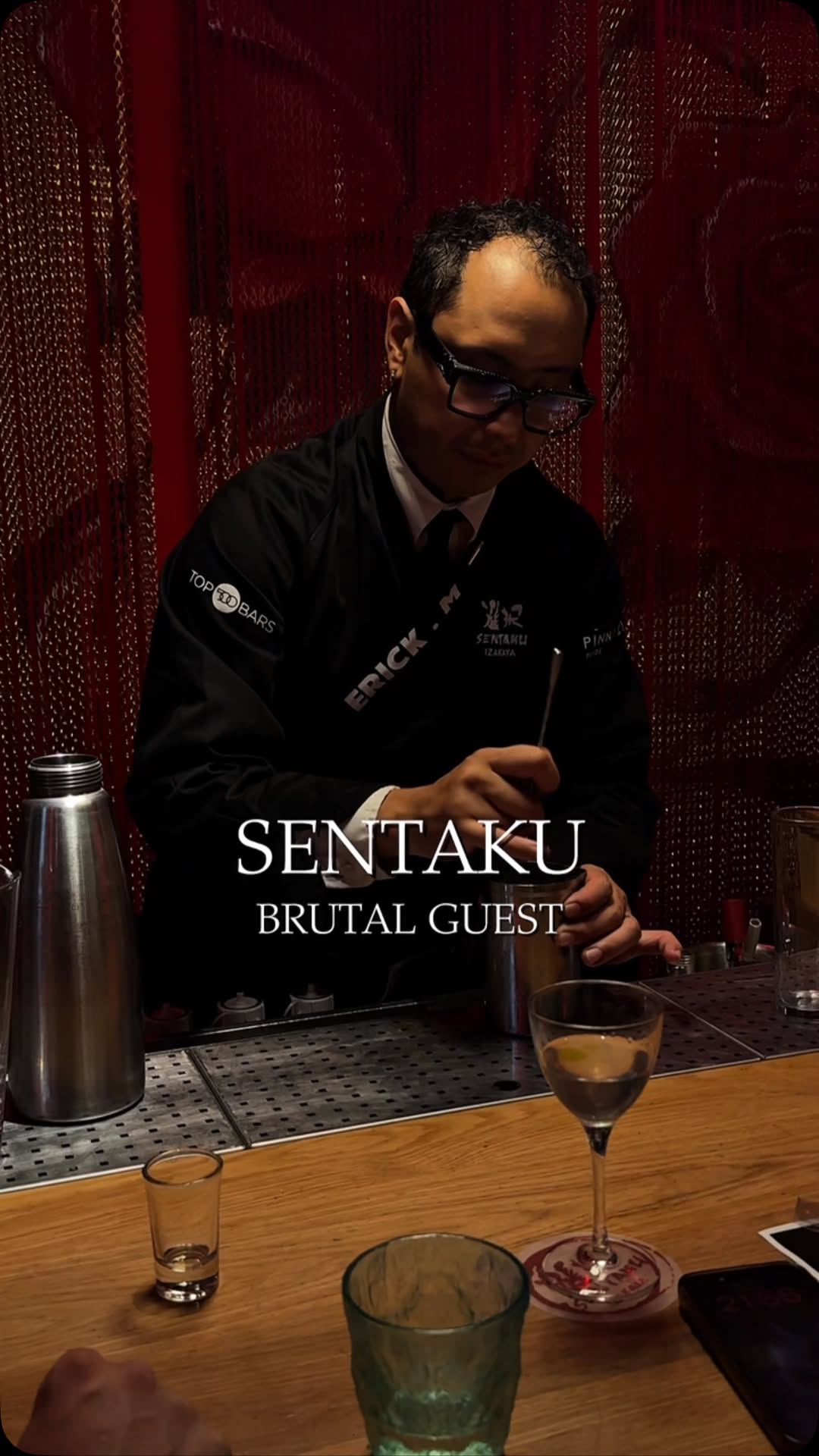 Ayer tuvimos el placer de recibir a @sentaku_concept , uno de @top500bars de la coctelería internacional
Su filosofía,