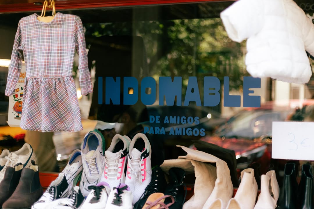 Además de tacos 🌮, este domingo tuvimos ropa, zapatos y accesorios de todos nuestros amigos generosos. Con todo, hicimos