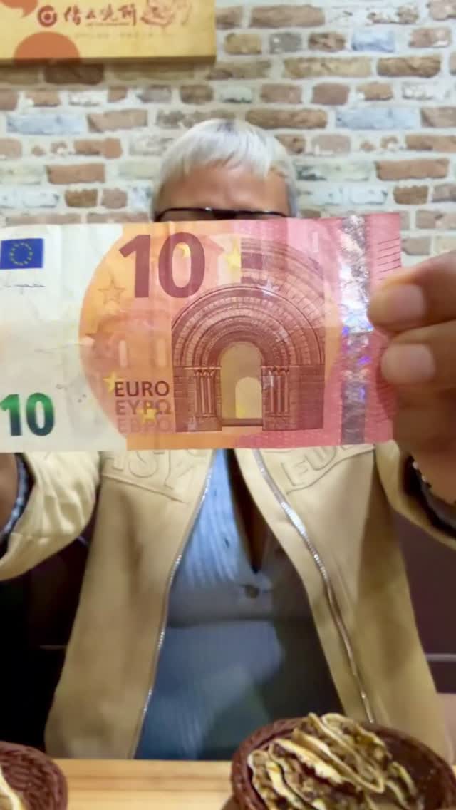 COMER HASTA EXPLOTAR 9€

⭐️Quien dijo que comer bueno y barato tenía que ser misión imposible, en el barrio chino de Mad
