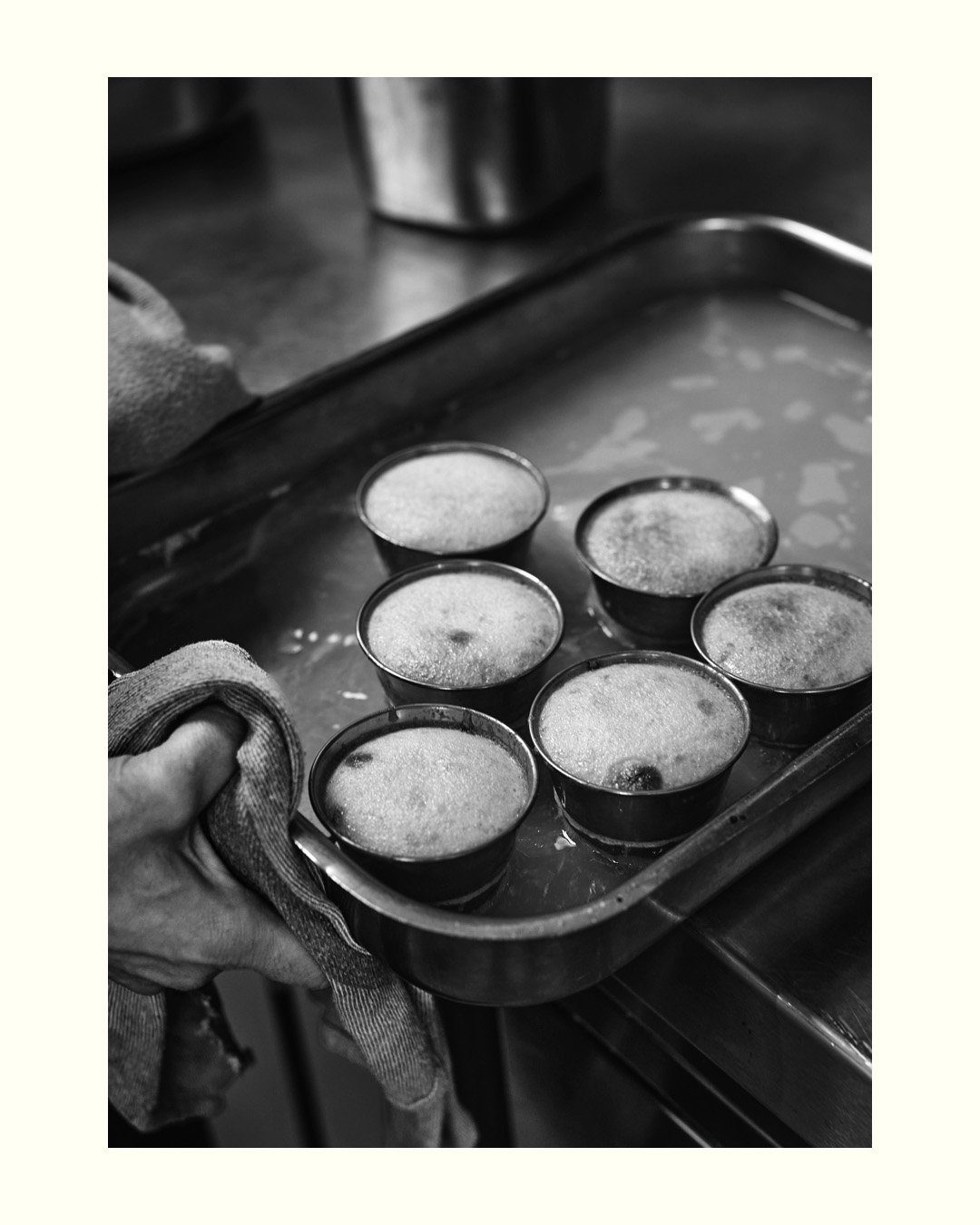El flan, un postre clásico que preparamos cada día en nuestras cocinas.
El final de una comida también merece su tiemp