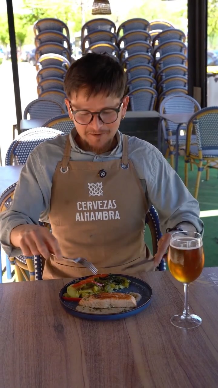 🐟 De martes a viernes, en La Bistrotaberna podrás elegir como principal nuestro pescado del día.
Producto fresco, cocina