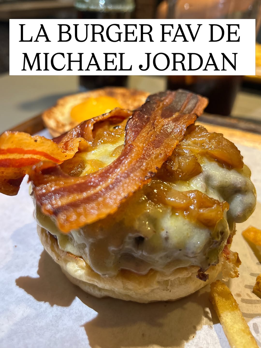 LA BISTROTECA ⭐️
Probamos la burger FAV de Michael Jordan ❤️
GUARDA Y COMPARTE 💾🚀
Este mítico local de Madrid tiene l