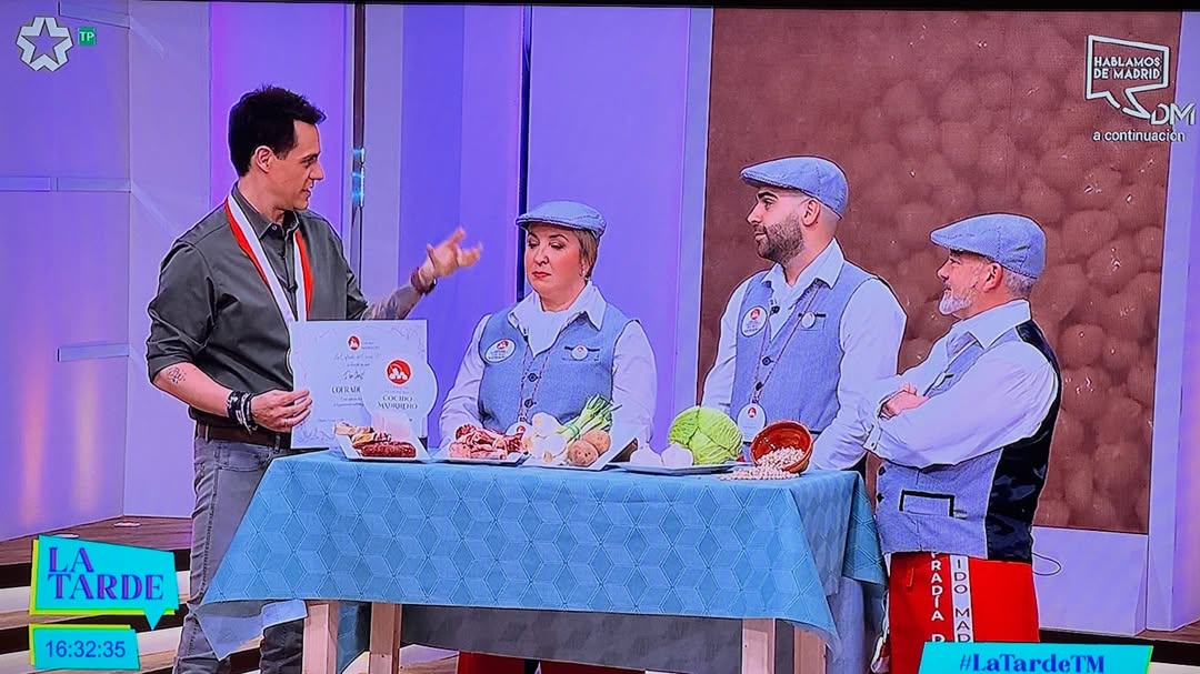 @Ggalvezchristian ya pertenece a la
@cofradiadelcocidomadrileno Es nuestro COFRADE DE HONOR 😀👏🏻👏🏻👏🏻
Bienvenido Christian