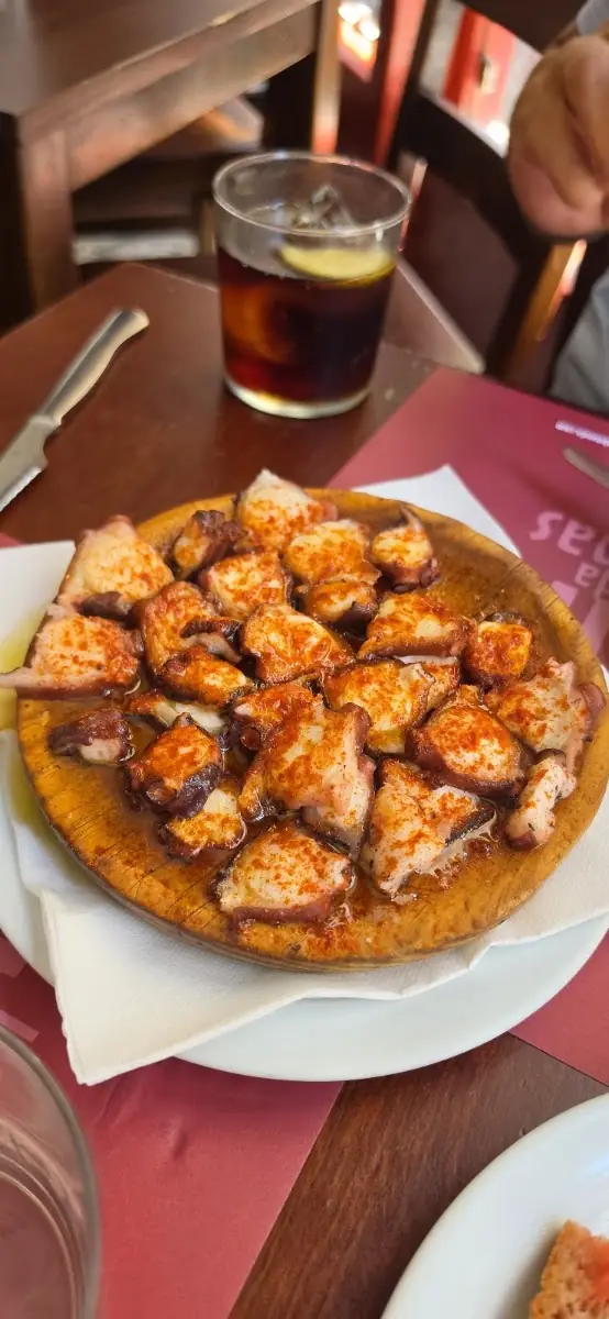 Pulpo a la gallega at La Bóveda