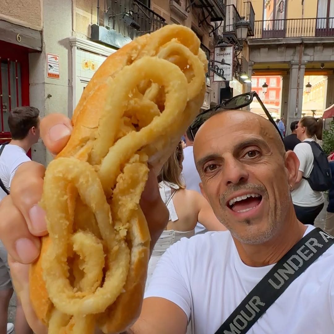 El bocata de calamares más famoso de Madrid
En el @bravasfestoficial todos los restaurantes traen su plato estrella, ap