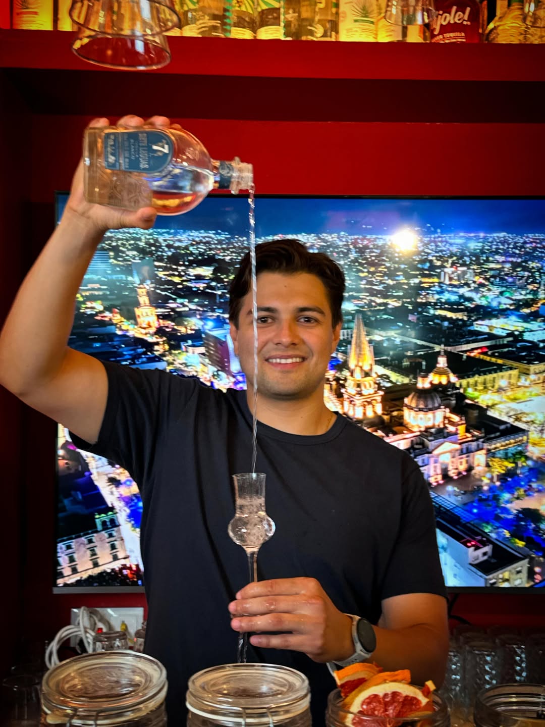 Cuando una auténtica cantina mexicana encontró su lugar en Ponzano.
La Cantina Madrid no llegó para adaptar México a Es