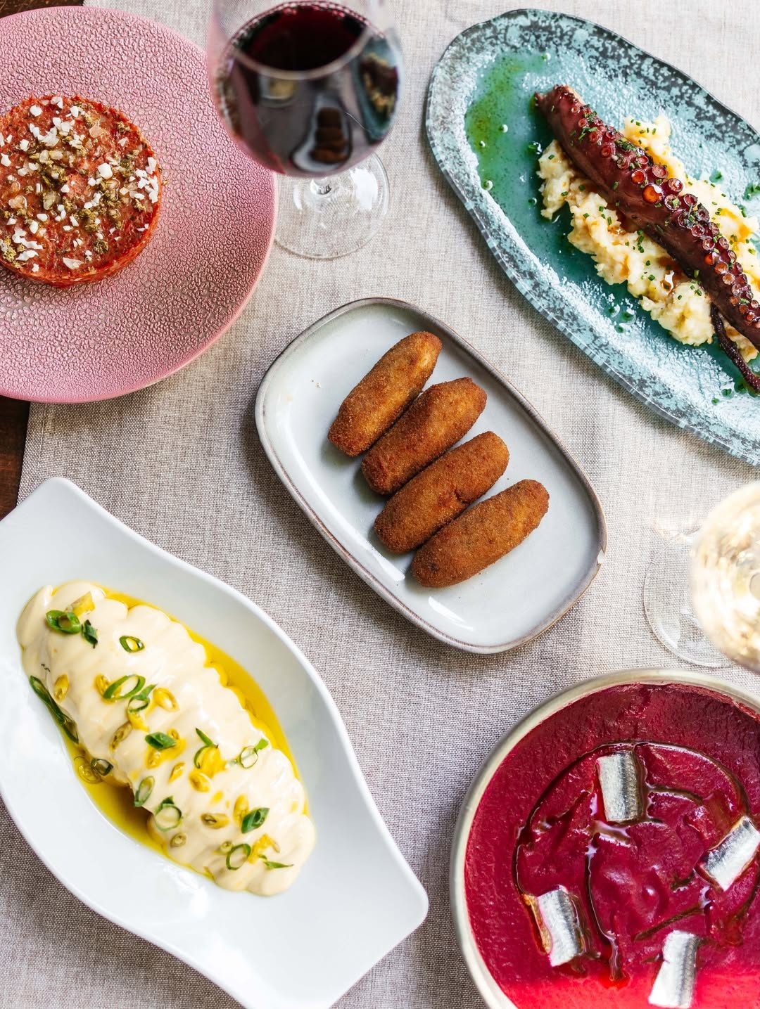 Fin de semana de sabor casero en calle Ibiza 40💥 

Reserva llamando al 📲 91 060 72 20

#casadecomidas #cocinadetemporada