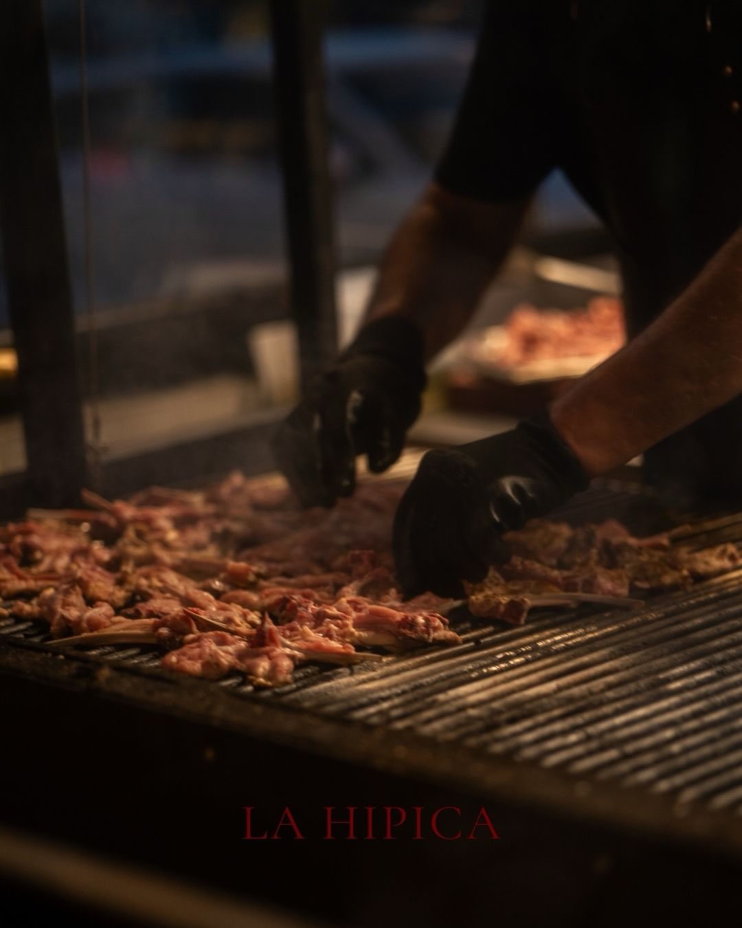 La brasa como protagonista y el producto como punto de partida.
En La Hípica, la calidad se disfruta en cada plato.
#l
