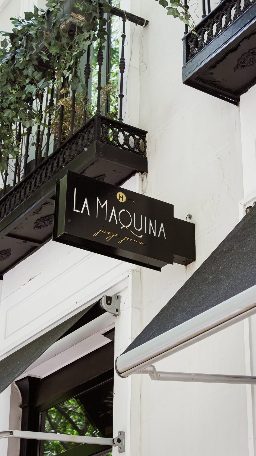 ¿Qué pedimos?
La respuesta siempre es la misma.
Un poco de todo.
La Máquina.
