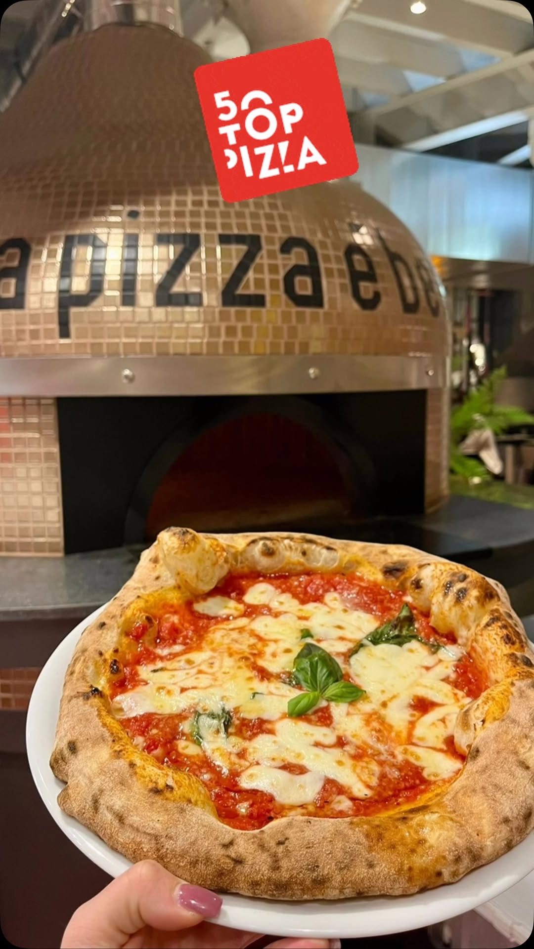 #restaurantbrussels #bruxellespizzas #50toppizza #belgianblogger #bestolpizza #dinnerbrussels #brusselsfoodguide #foodbe