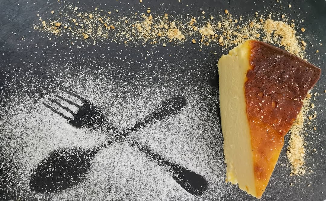 ¿Le damos un toque dulce a este fin de semana lluvioso?
Pues nada mejor para ello que con nuestra maravillosa TARTA DE