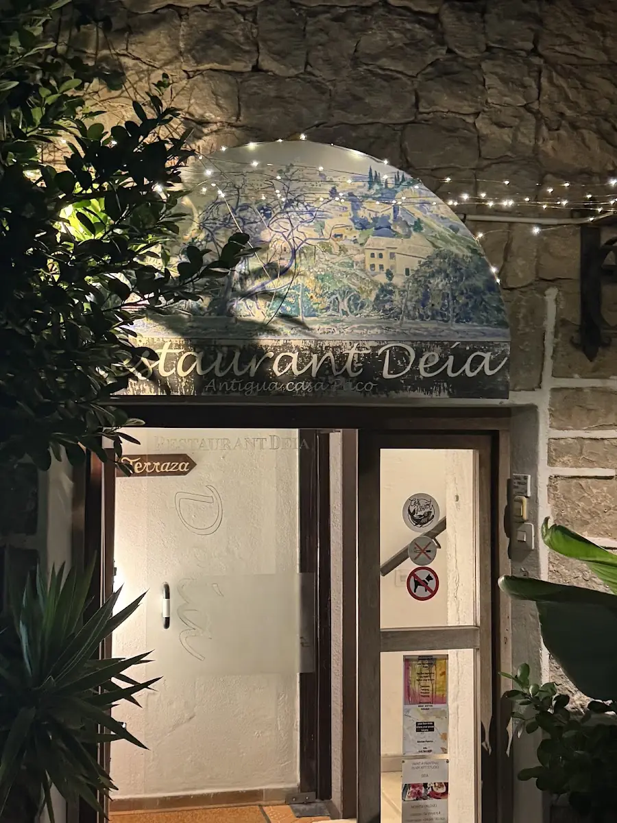 The entrance to La Trattoria Deia