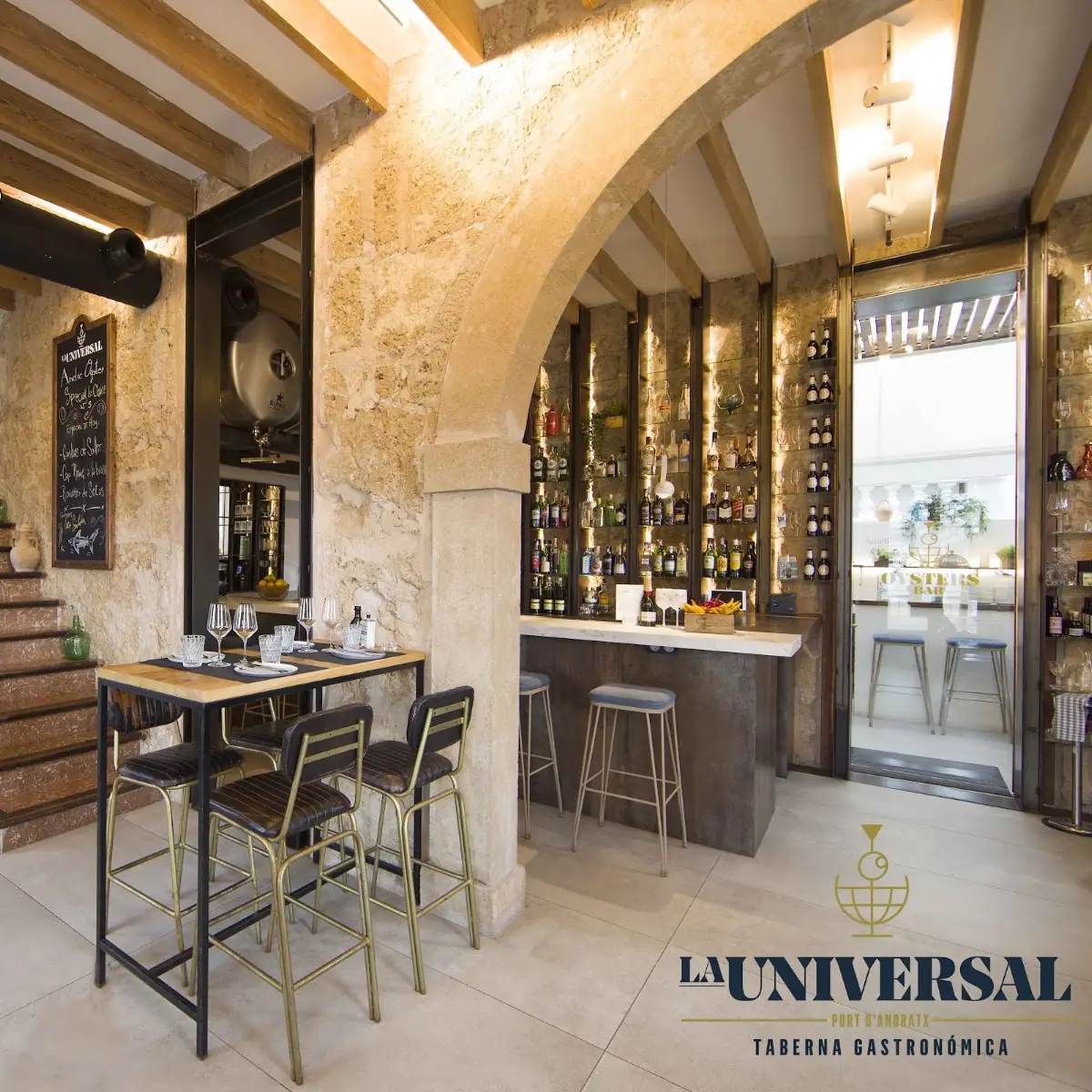 The bar at La Universal