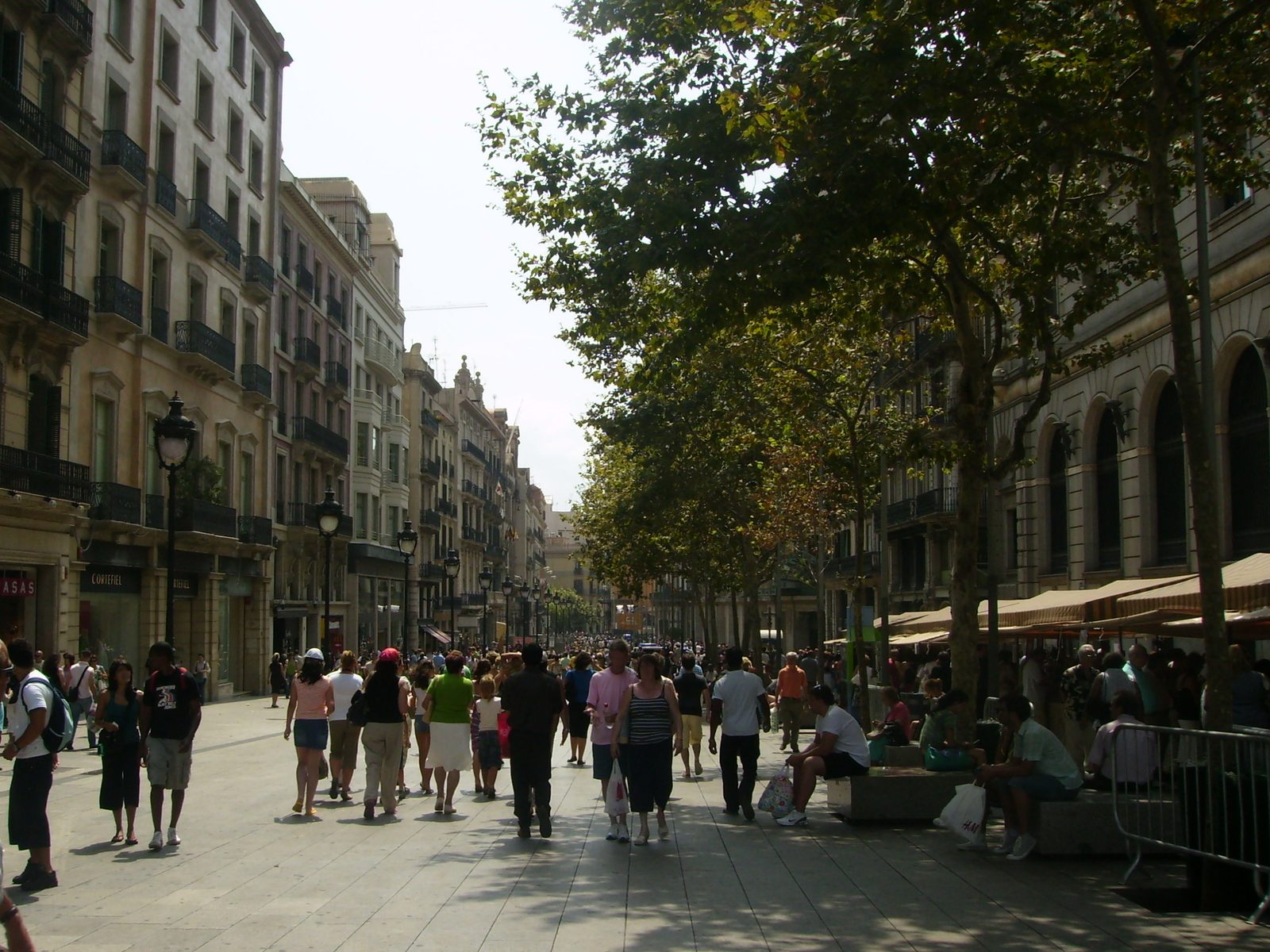 Portal de l'Àngel, shopping street in Barcelona, Spain