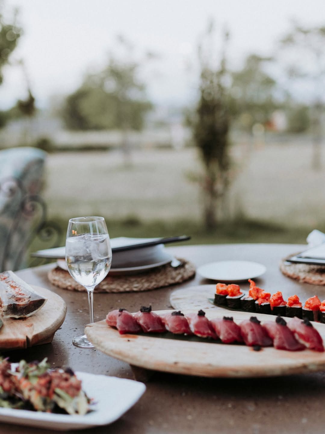 En La Borda del Mentidero te esperan nuestras Noches de Sushi, con nigiris, rolls y otras especialidades preparadas en d