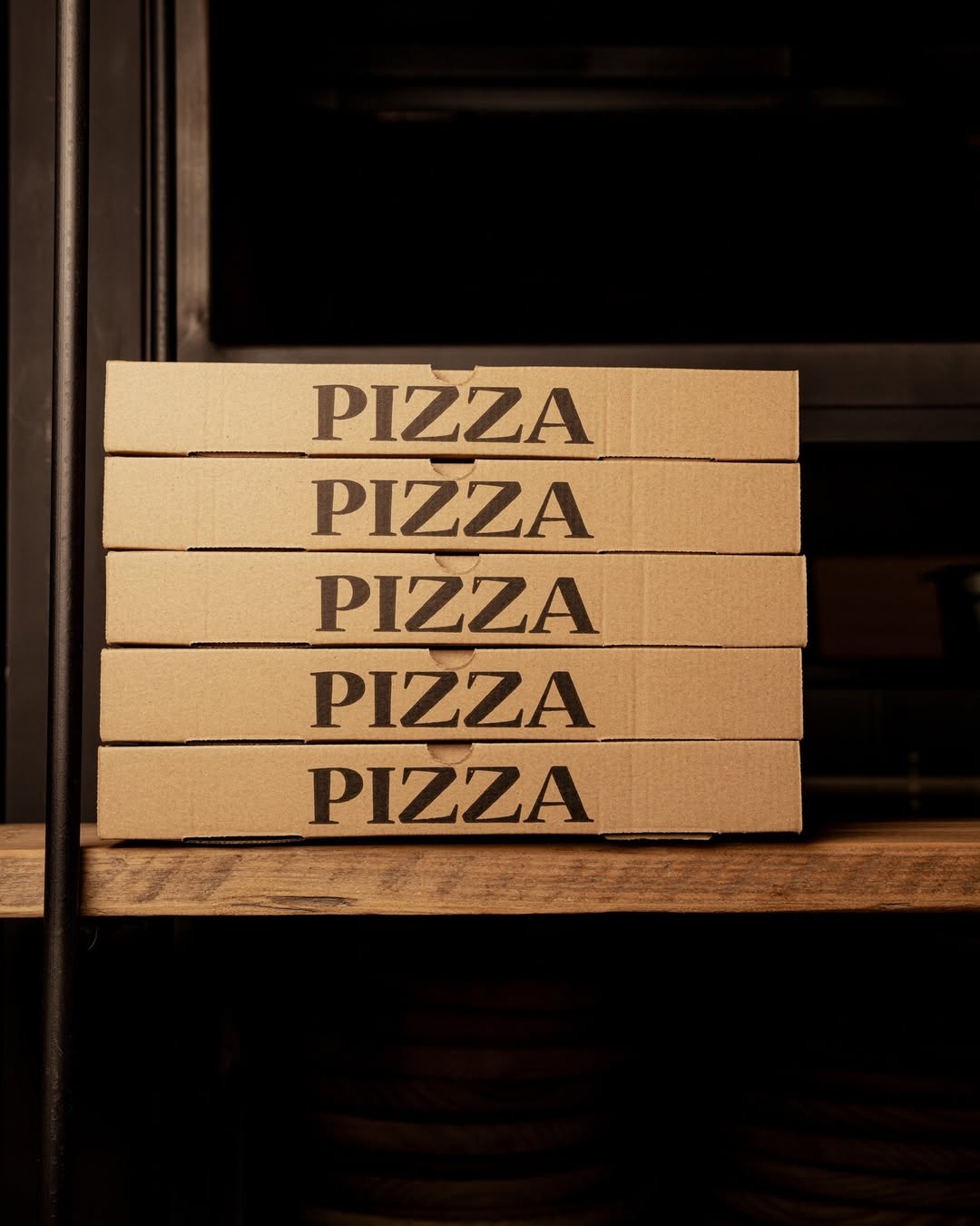 En casa se está de cine 😉 peli + López & López! ¿Te apuntas? Disfruta desde donde quieras de las pizzas más originales d
