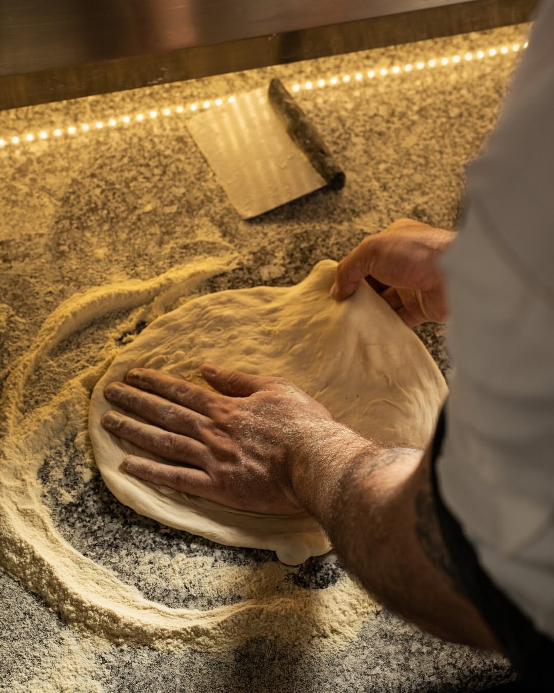 En López & López, cuidamos hasta el más mínimo detalle para que disfrutes al máximo 🧑🍳 Trabajamos con esfuerzo y dedica