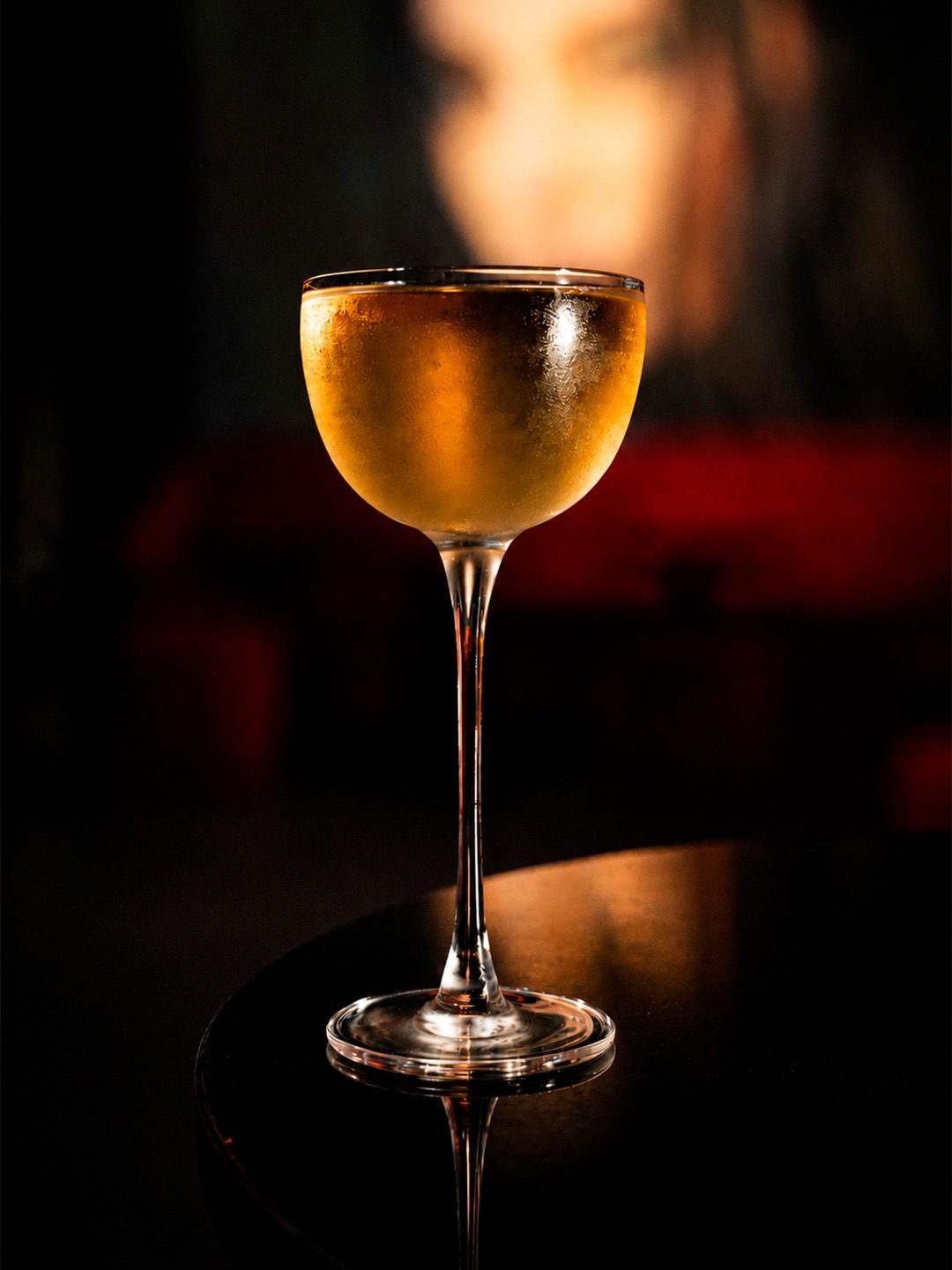 No todos los vinos nacen de la uva 🍌🍸
Y ahí empieza la historia.
Nuestro Banana Daiquiri reinterpreta un clásico a tra