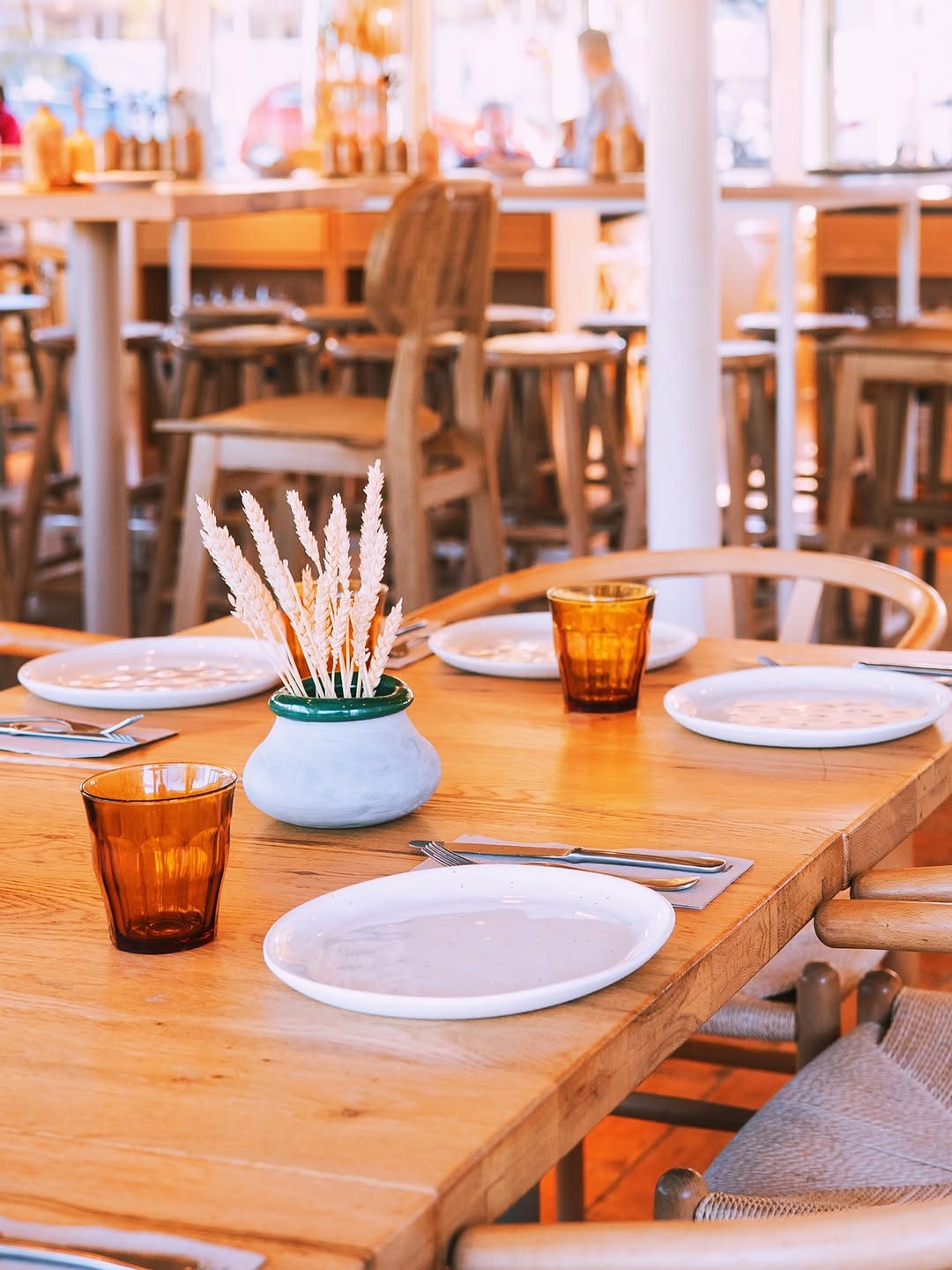 Nuestro comedor es cálido y nuestras ensaladas frescas y saludables. 

Disfruta cada día de Mamá Campo con nuestro Menú 