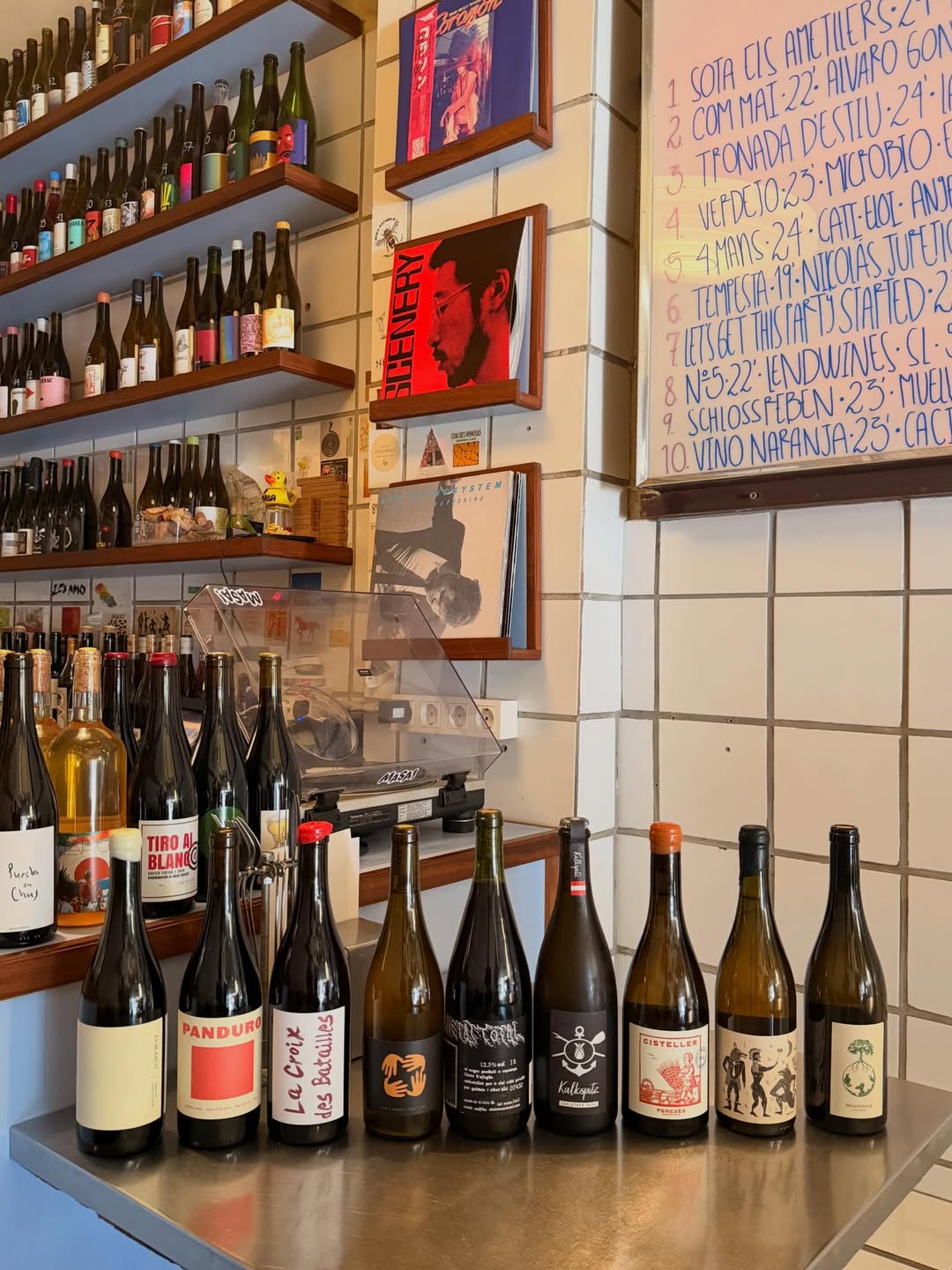 Just updated our wine list to celebrate the warm days ahead and get drunk in times of political worldwide mess 🍷✨
From