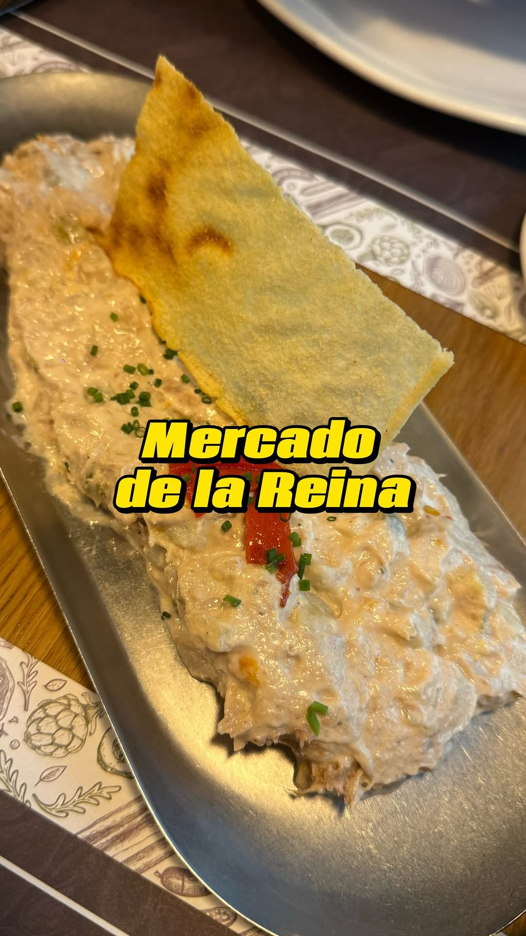 🎉🍽️ ¡20 años dando sabor a la Gran Vía!

Si todavía no conoces Mercado de la Reina, este es el momento perfecto 👑✨

Para