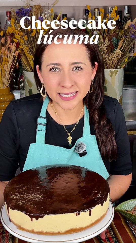 🍰✨ ¡Nuestro Cheesecake de lúcuma es una delicia peruana que no puedes dejar pasar!
Suave, cremoso y con ese toque único