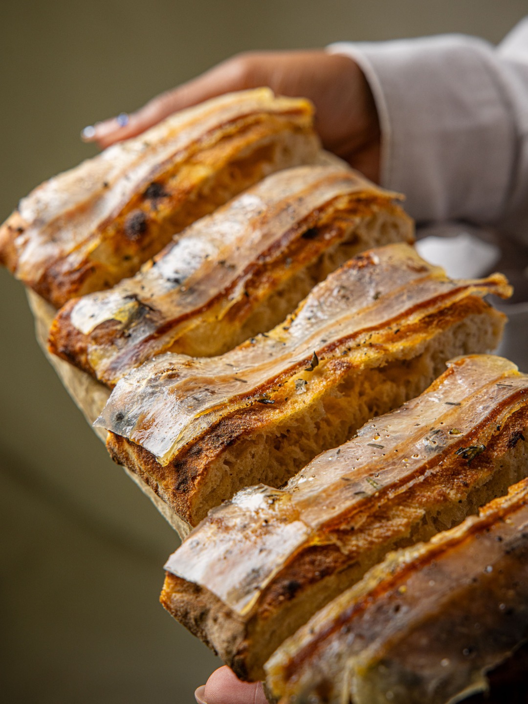 Para empezar tu experiencia en MO podrás encontrar nuestras focaccias caseras desarrolladas con harinas de Despelta y La