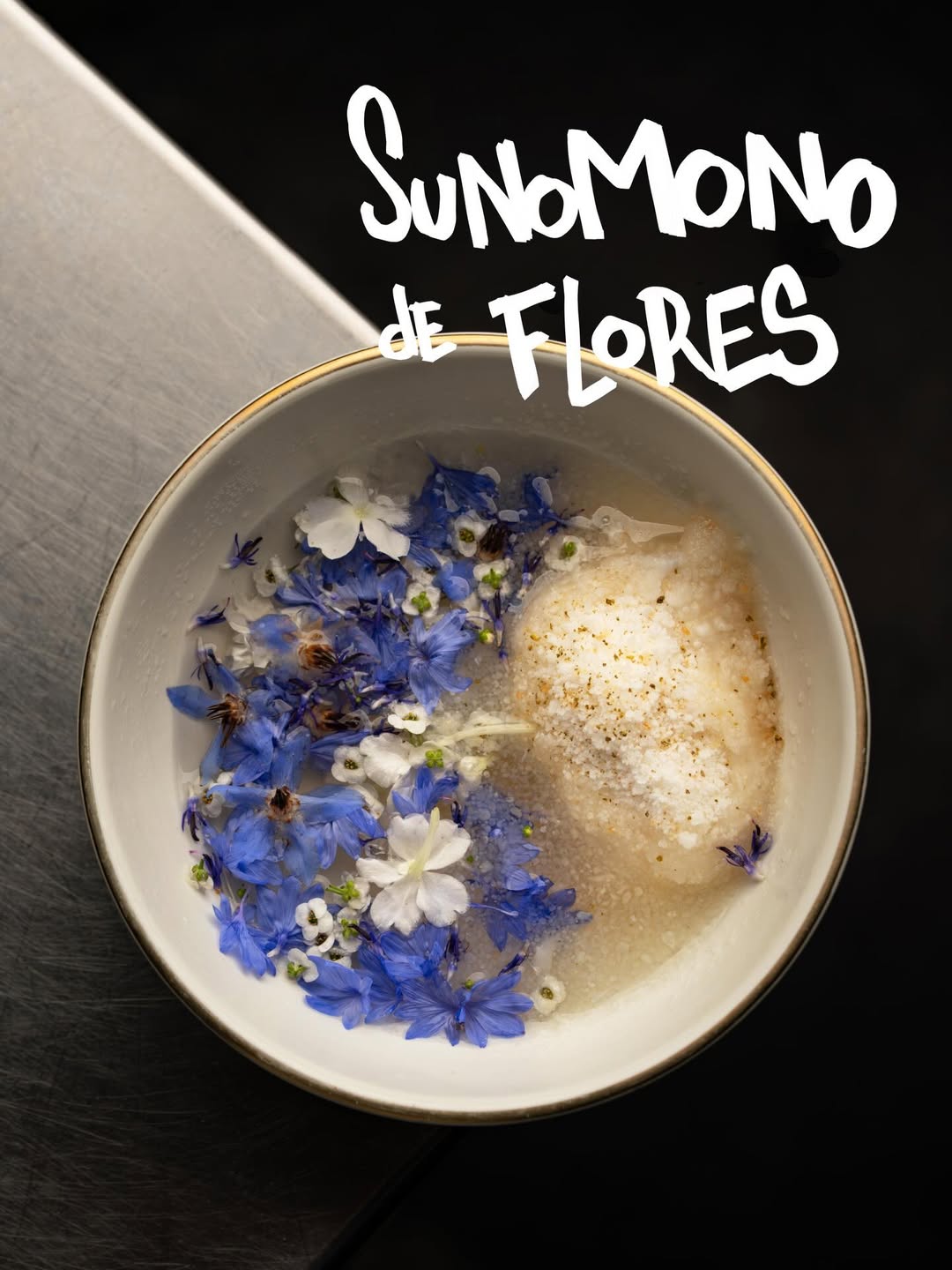 🦑 SUNOMONO DE FLORES | nieve de sepia, sunomono transparente y flores de temporada.
Alegoría del paso de estación de in