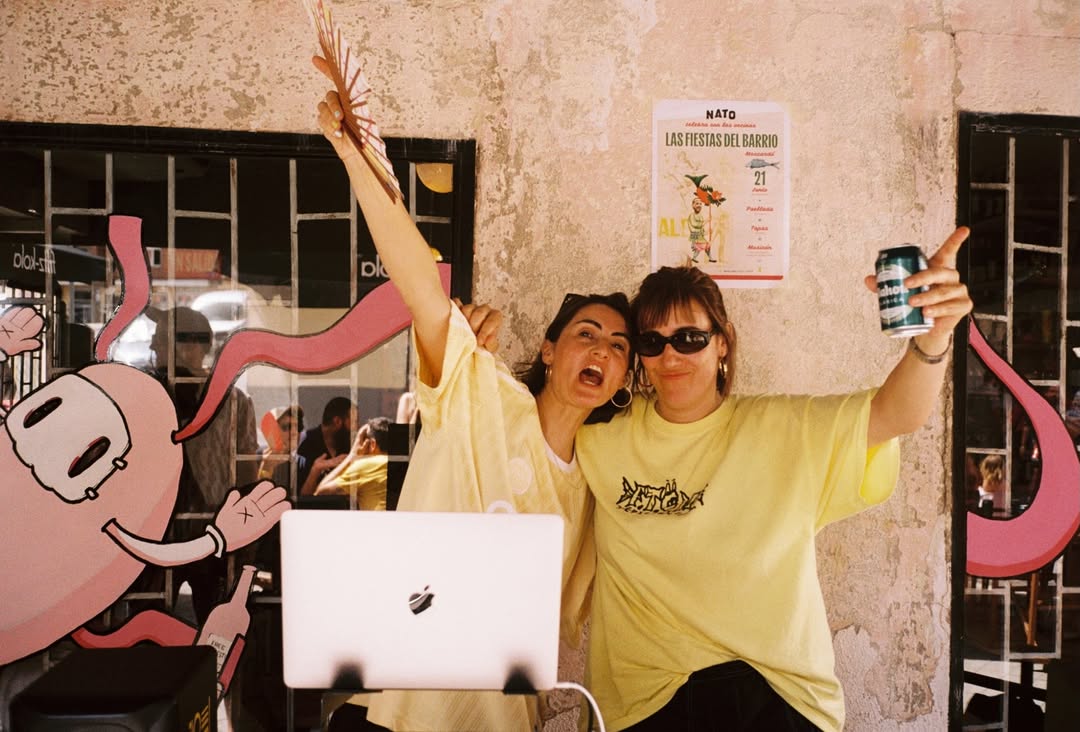 Nos ha llegado el revelado de las fotos de las fiestas del barrio. 🏘️❤️‍🔥

Qué guay revivirlo y recordar lo bien que lo 