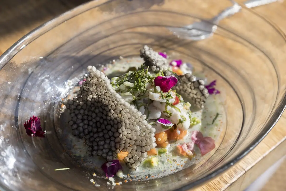 A caviar dish at Nudos Atelier