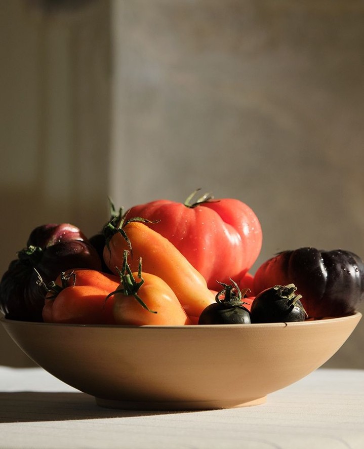 The season's harvest, straight from Mallorca's earth to Ocre's kitchen. Simplicity, done right.⁠
⁠
La cosecha de tempora