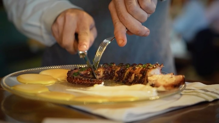 Brindar siempre es un buen plan 🥂

#RestauranreOrga #Orgaz #Madrid @RestauranteIFEMA