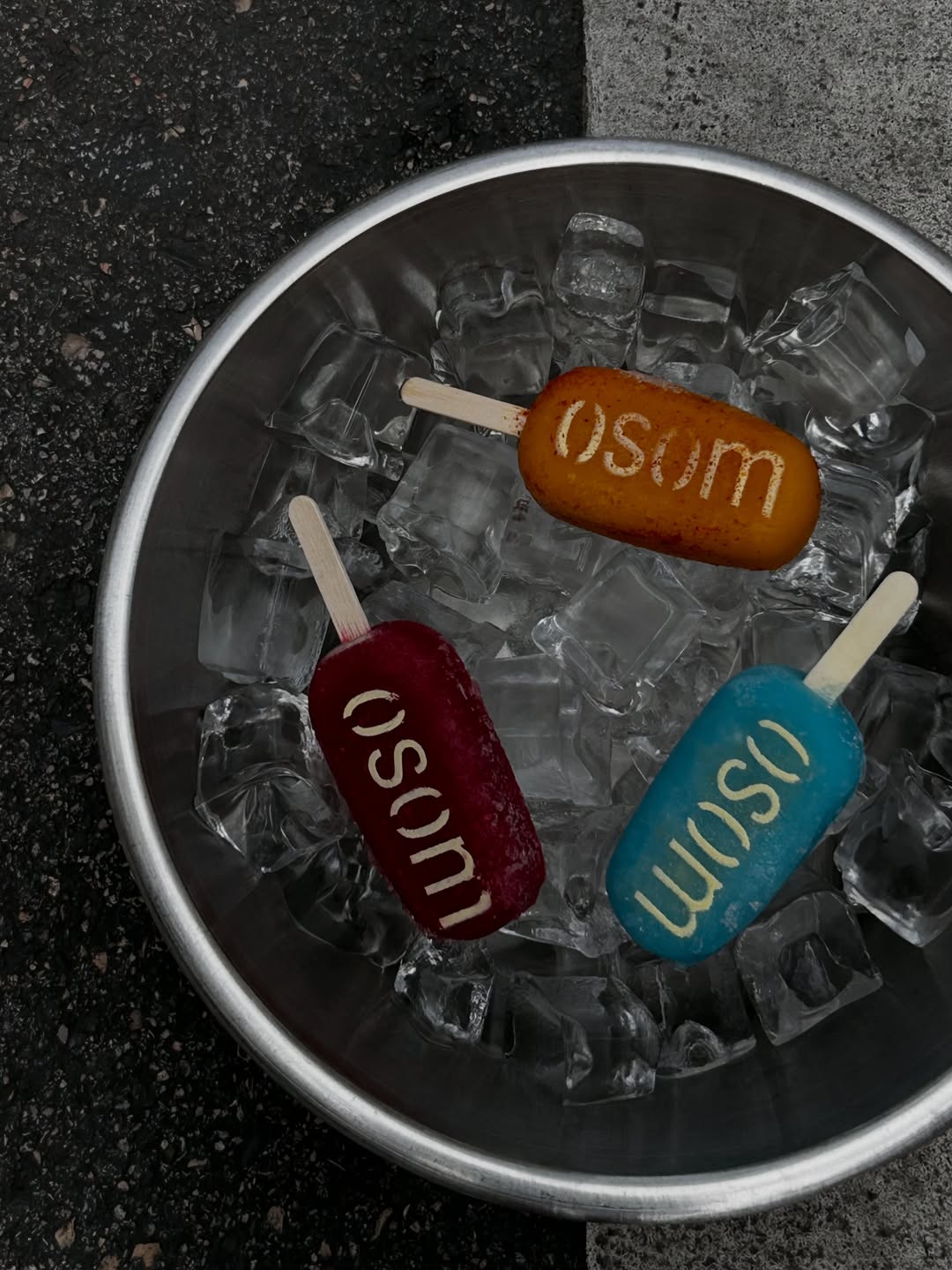 summer’s still calling.
ice pops are waiting for U 🍡
lemon blues 🍋 mango chilli flames 🥭 berry bliss 🍓.