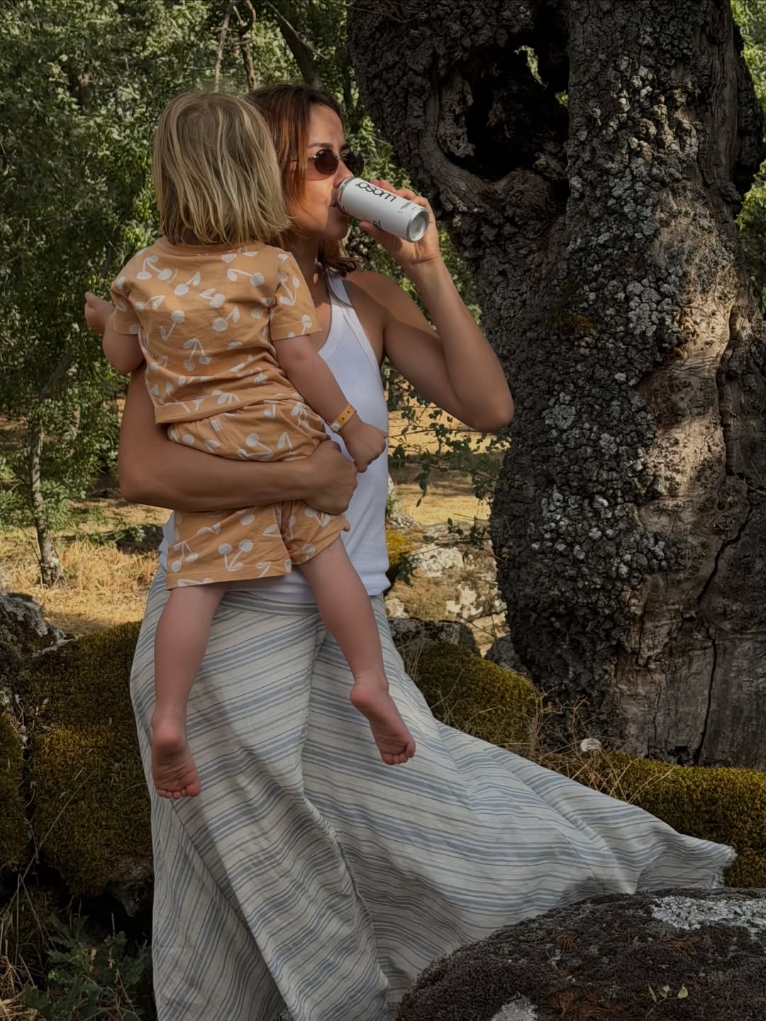 WOSO.
Cold Brew Coffee.
[ For every pace of your day. 
Every step of your way. ]
Made for every moment & every chapter. 