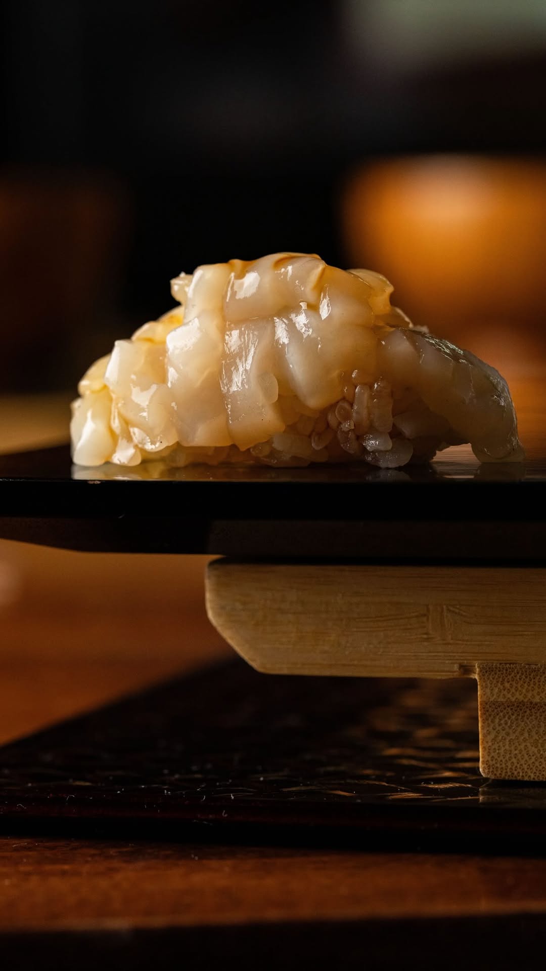 ¿Preparado? Este es el paraíso de los Nigiri Lovers. 🤤🍣 Aquí el nigiri no es solo arroz y pescado, es todo un arte muy c