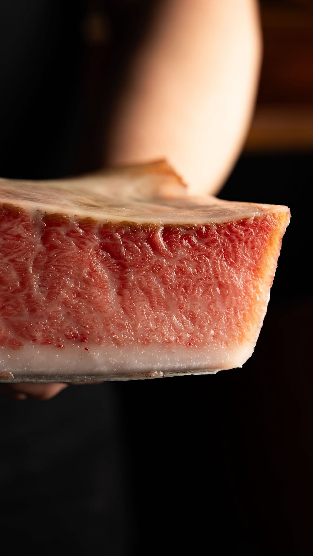 Esto es Otoro. 

No es solo gastronomía, es el respeto absoluto por el mar y el producto y  la precisión en cada corte. 