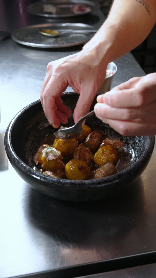 Encender
Picar
Saltear
Cocinar
Emplatar

¡El vals del TACACHO!
Para disfrutar de la primera nota a la última 😎

¡Os espe