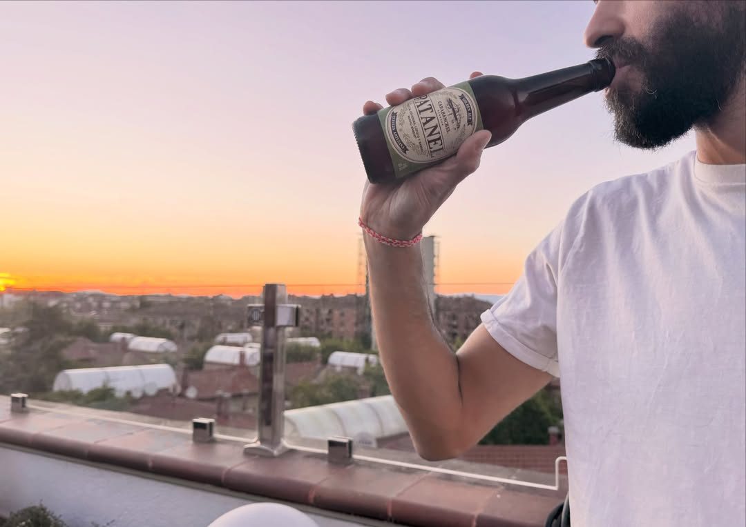 Sabéis dónde se ve la mejor puesta de sol del barrio? 😎
#patanel #carabanchel #baresmadrid #muchobarrio