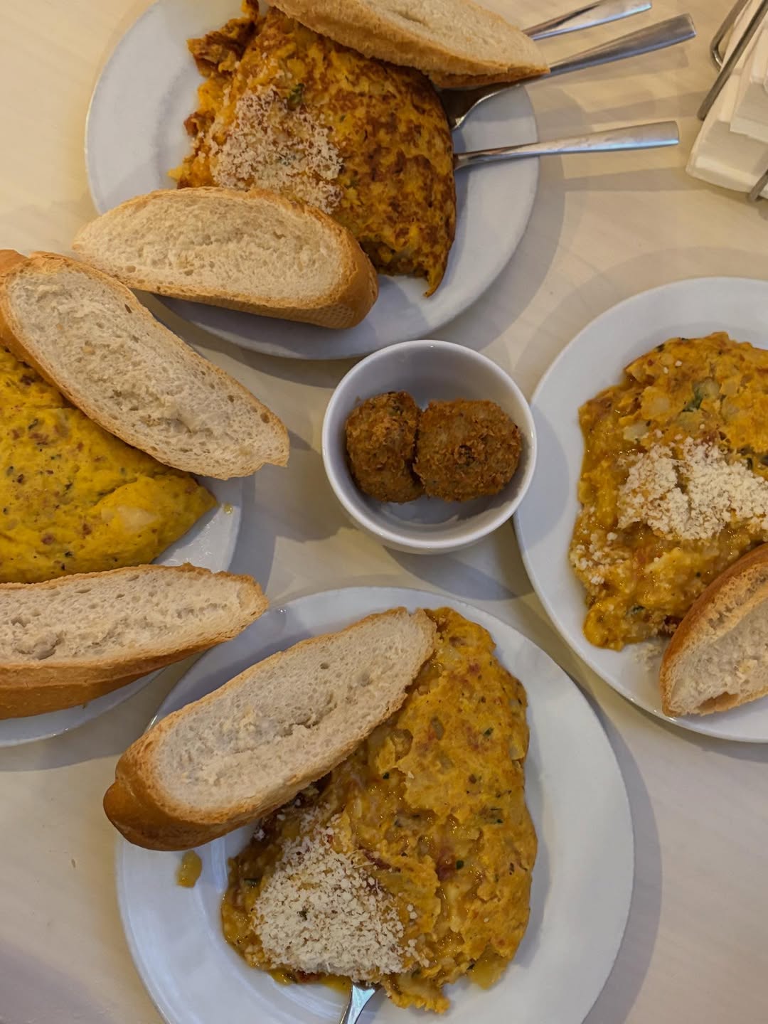 Pez Tortilla makes an excellent tortilla de patatas and we love ours runny in the middle, which they do perfectly. We lo