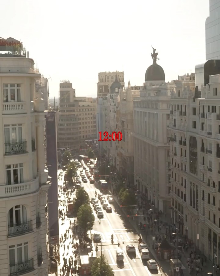 The perfect way to see Madrid.
Good food, better company.
Sabores para quedarse.
Madrid está servida.