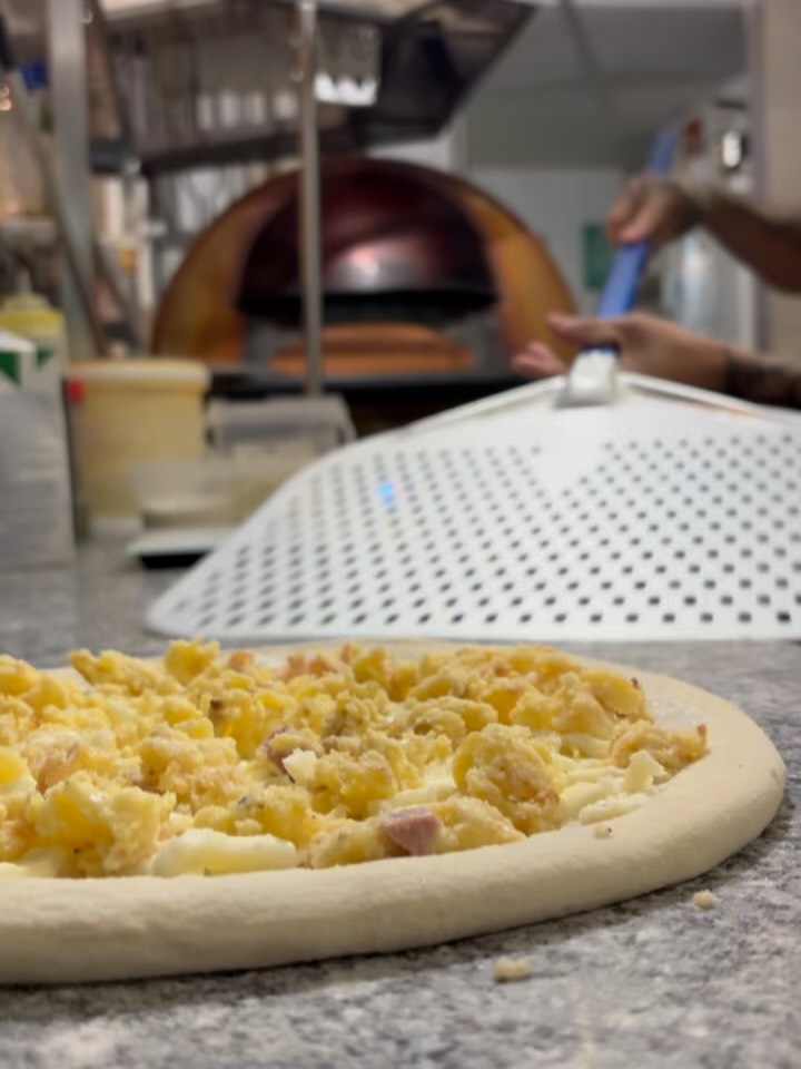 Nueva pizza, nueva forma de disfrutar el gattò napoletano 🍕 

Hemos llevado nuestro gattò de patata directamente sobre l
