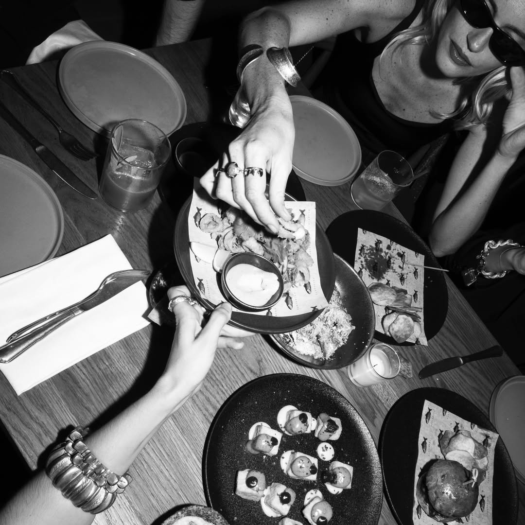 Saturday, served.
Puntarena.

Good food. Good company. No rush.