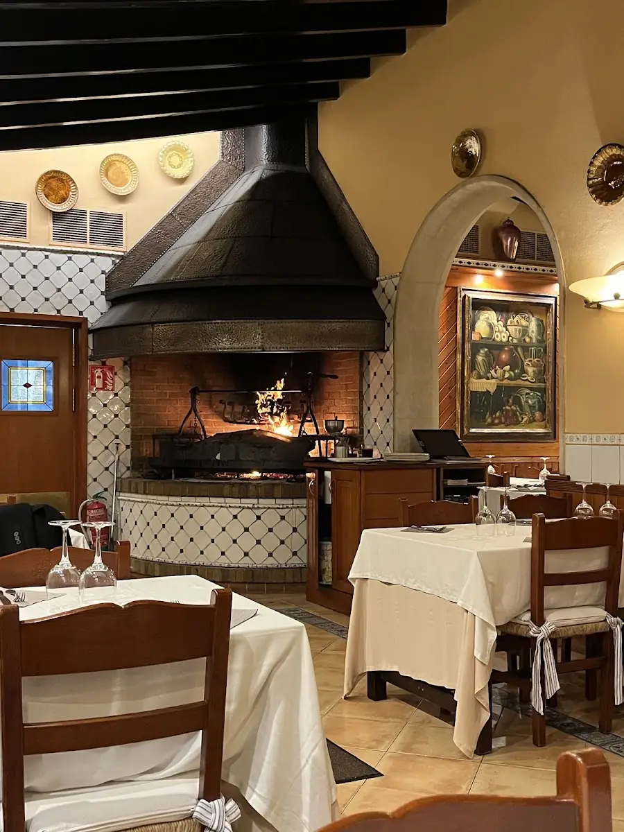 The dining room at Es 4 Vents