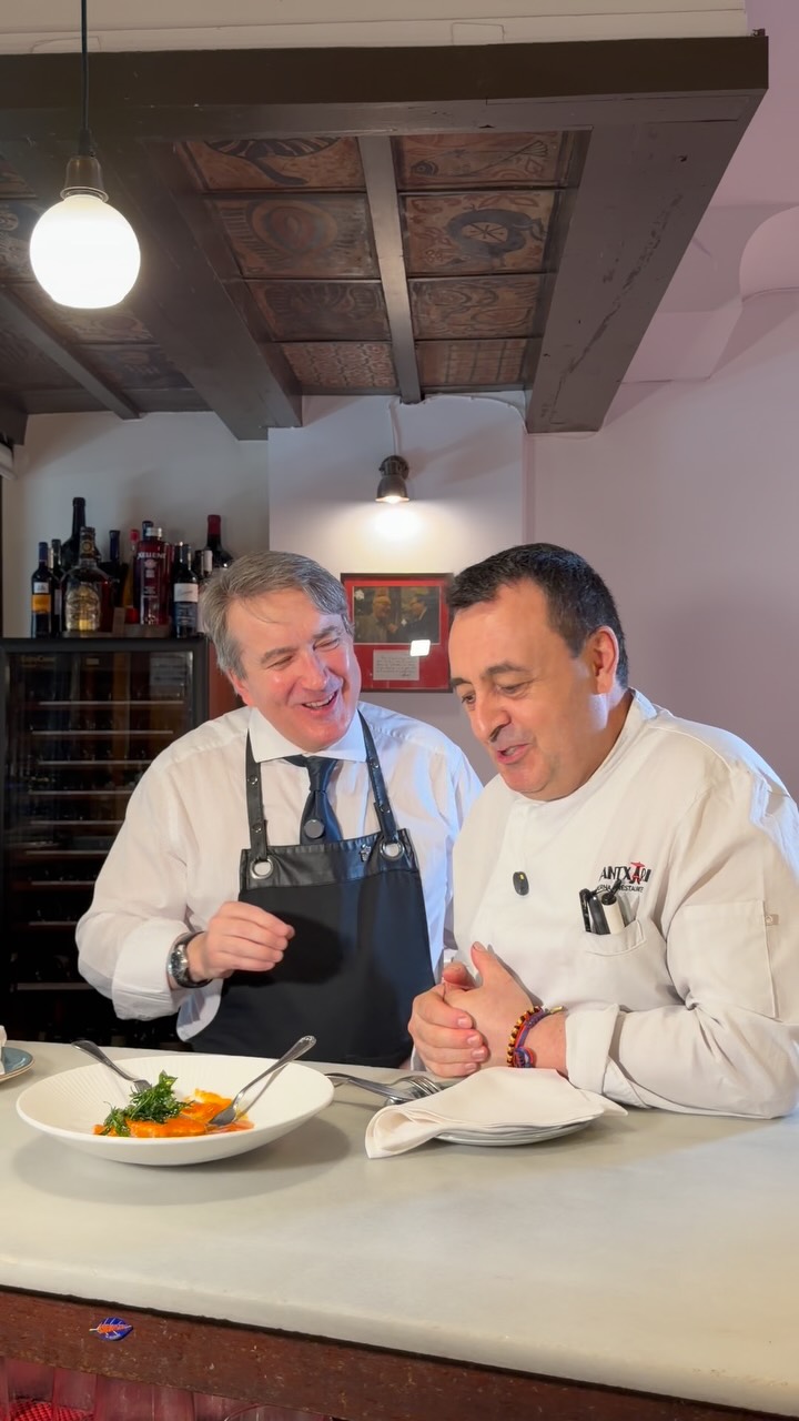 Jesús y Luis hoy os presentan el Bonito del Norte con tomate, un producto de temporada con ingredientes de calidad y una