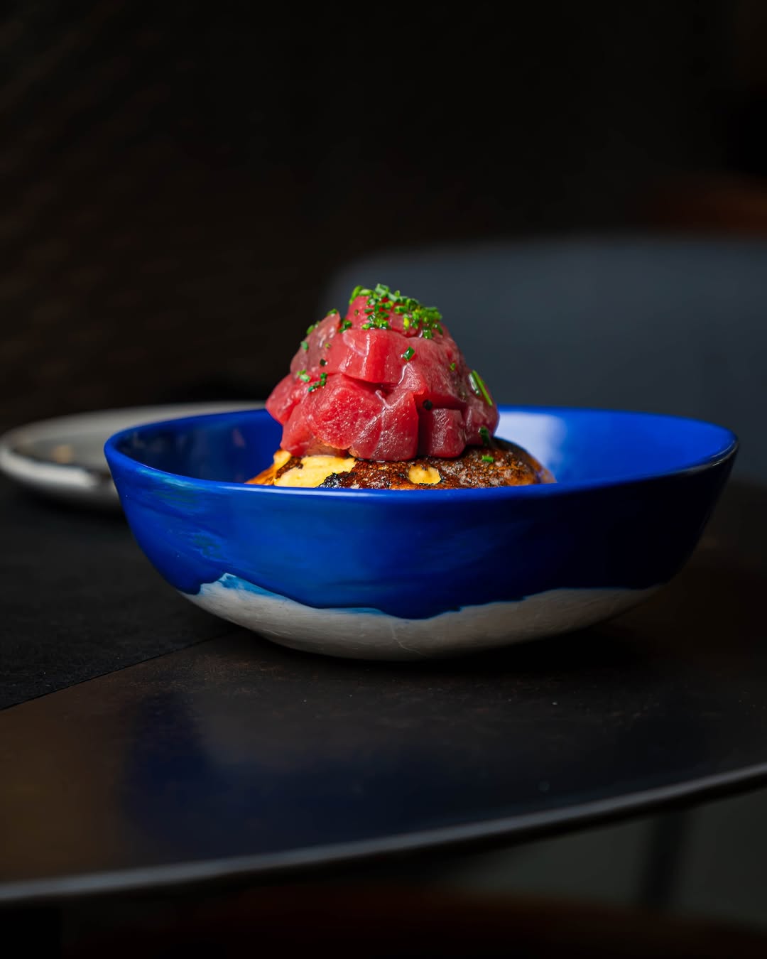 Hay platos que vienen y van, estos noodles no se tocan.

Noodles con mayonesa de kimchi y atún crudo.

•
•
•
TOGA Restau
