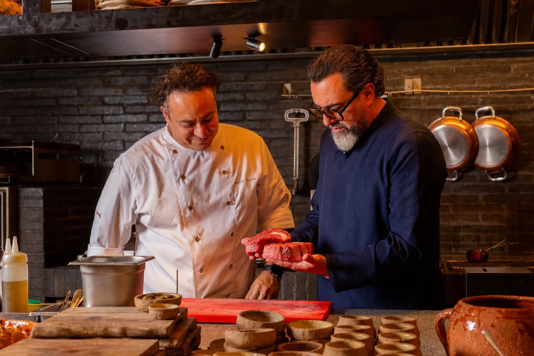 Dos cocineros: @ricardo_acquista y @rafazafra_
Una pieza excepcional.
En Rural la excelencia siempre empieza en el prod