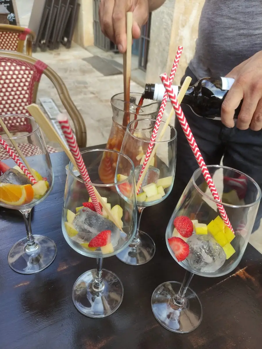 Gin and tonics at Sa Cova Bar i Tapes