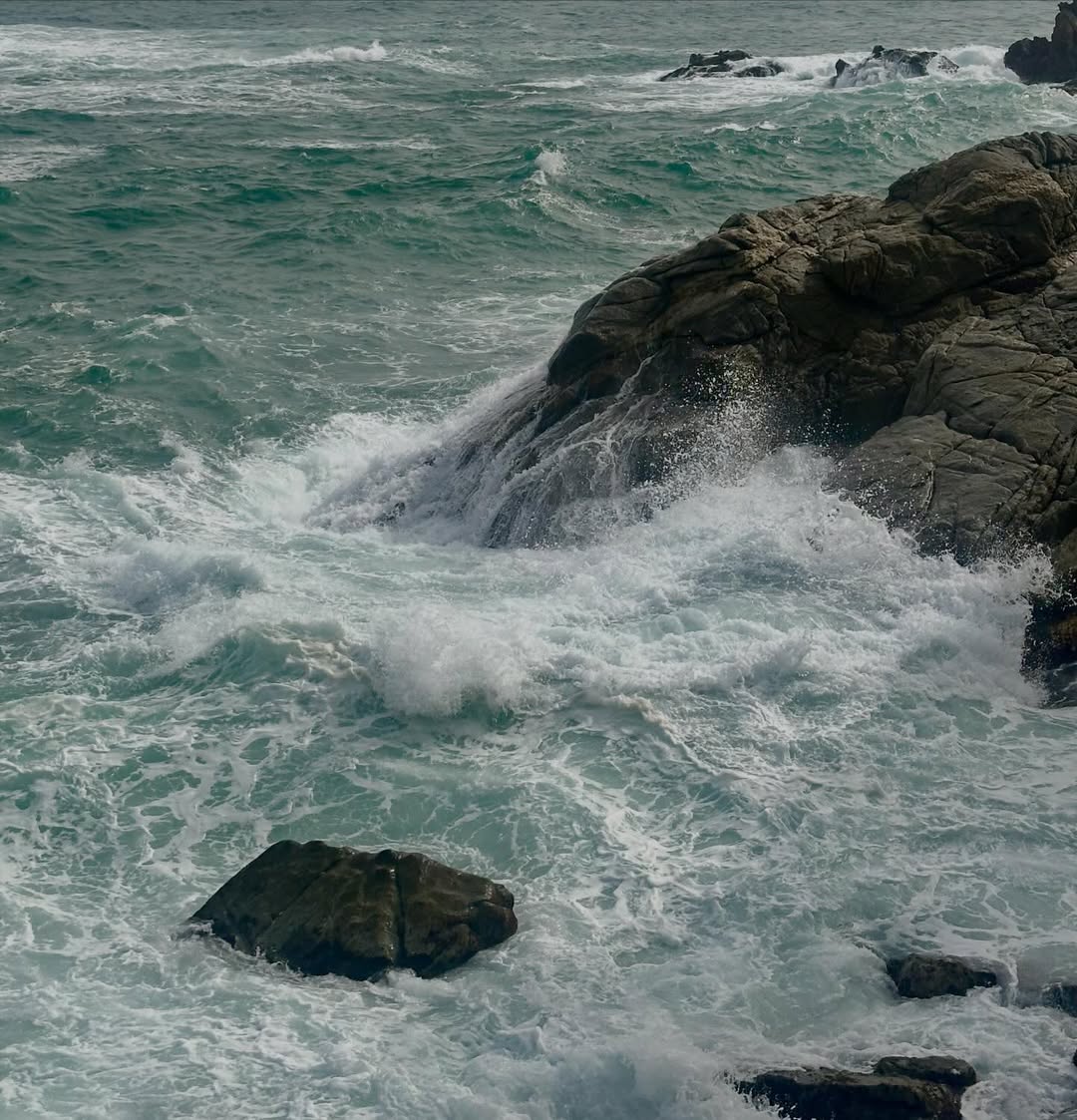 La marinada es el viento fresco que sopla del mar hacia la tierra durante el día, el aroma salitre y alivia el calor cos